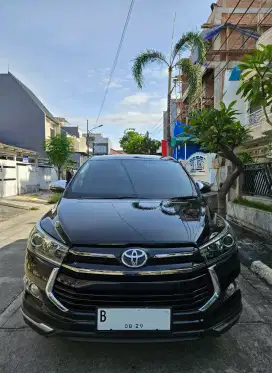 Dijual Toyota Innova Venturer Bensin 2019 Automatic Hitam