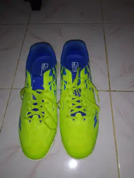 SEPATU FUTSAL MILLS VOLTASALA GREEN, UKURAN 44