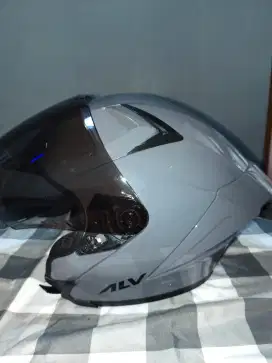 Helm alv ukuran M