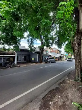Jual Toko Pinggir Jalan Raya  di Banyuwangi kota