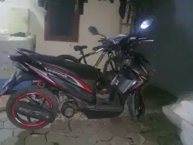 Honda Vario THN 2015 hitam merah