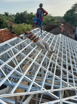 Jasa pasang rangka baja ringan terpasang rapi