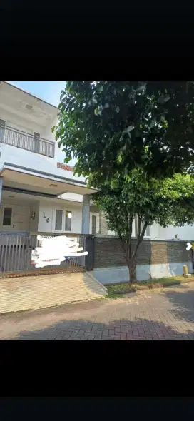 Rumah Luas harga murah di kemang pratama