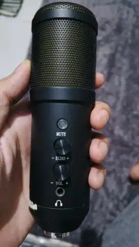 Mic NYK Nemesis MCN-07