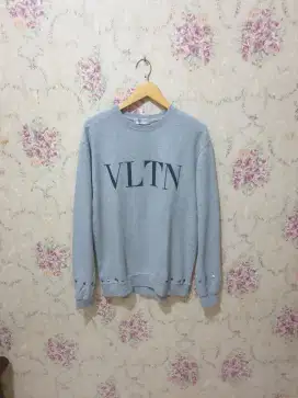 Mulus .authentic baju .sweater valentino size L