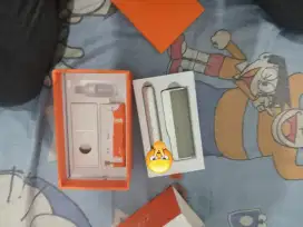 poweerbank handphone fullset , tinggal pakai .