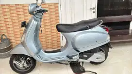 Vespa LX 125 iget tahun 2022 seperti baru pajak hidup