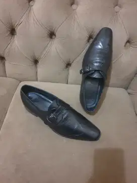 Mulus .authentic sepatu .pantofel hugo boss .size 44