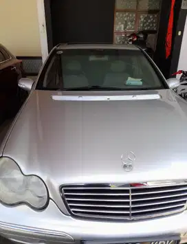 Mercedes-Benz C240 2001 Bensin