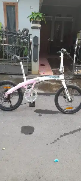 Dijual sepeda lipat Unied Dot uk 20.alloy siap pakai