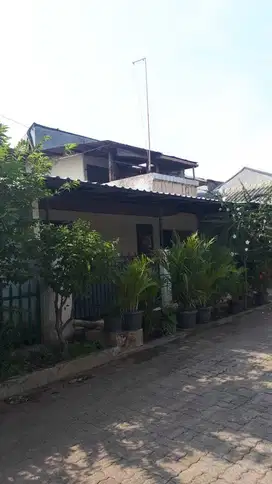 Rumah Luas yang Sejuk dan Tenang diperbatasan Jakarta Barat
