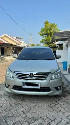 Kijang innova bensin 2012 V automatic pribadi