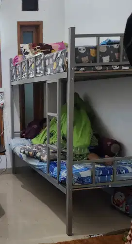 Dijual Ranjang Tingkat Besi Abu-Abu – gatis meja tv minimalis