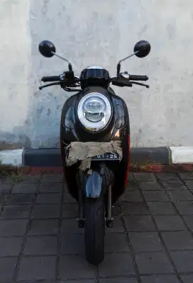 honda scoopy, low km ori pabrik, hitam