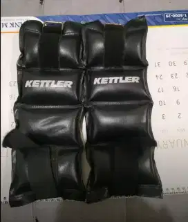 Pemberat Kaki Kettler 2 kg ( 2 x 1 kg)