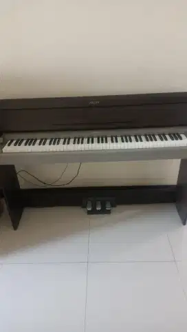 Digital Piano Yamaha Arius YDP - S 31 bekas