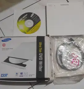 Preloved Portable DVD Writer SAMSUNG Putih