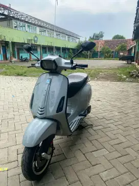 Vespa sprint i-get