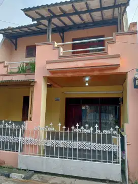 Disewakan/Dikontrakkan Rumah 2 Lantai