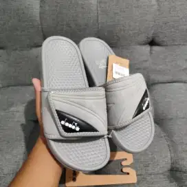 Sandal diadora abu