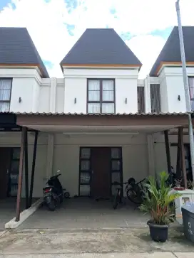 Di jual rumah siap huni