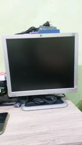 Monitor HPL1710 17 (Bekas)