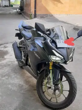 Dijual honda cbr 150R th 2023