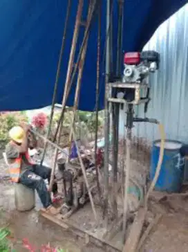 Menerima jasa pengeboran sumur