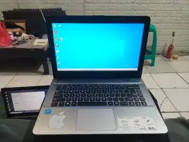 Mulus Maknyuus Laptop Asus X441S
Processor intel Celeron N3060