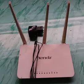 Modem Router wifi merek Tenda 3 antena