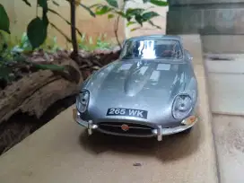 Bburago Jaguar Type E 1961 Coupe