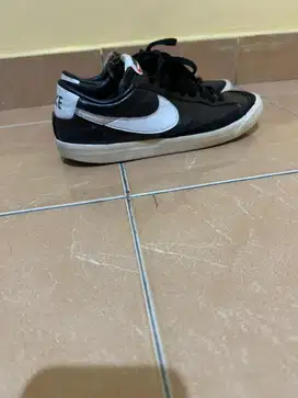 Nike blazer low size 44