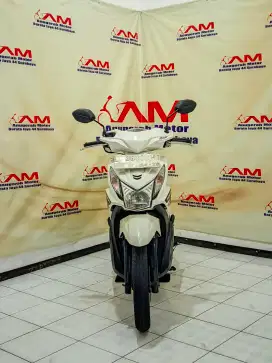 Honda Beat Fi Tahun 2013 warna putih