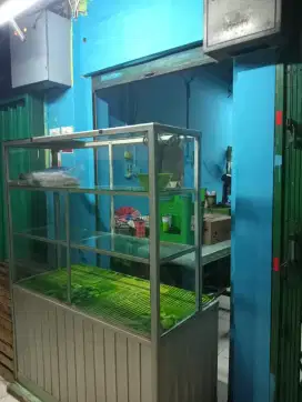 Di cari . Karyawati buat dwarung nasi