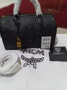 For sale tas MCM