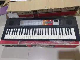 Keyboard Yamaha PSR F50