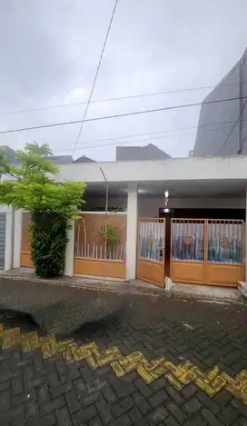 Dijual Rumah Taman pondok indah wiyung