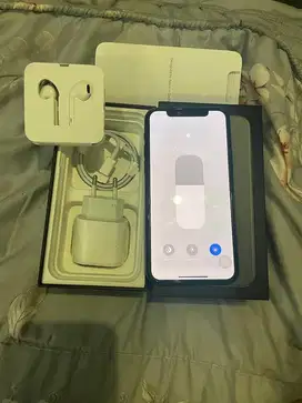 Dijual Iphone 11 Pro 64GB Green Mulus Lengkap Terdaftar