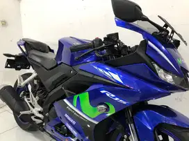 Yamaha R15 2017 V3