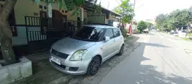 Mobil SUZUKI mobil nyaman