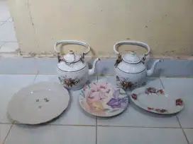Piring kue dan teko antik jadul
