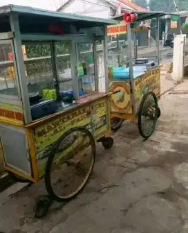 Dijual 3 gerobak keliling