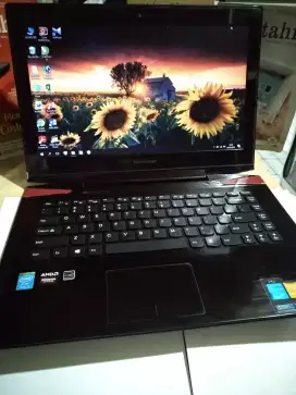 LENOVO i7 + RAM 16 GB + VGA: 4 GB R9+ SSD : 256 GB