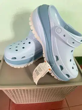 Ori Crocs Mega Crush
