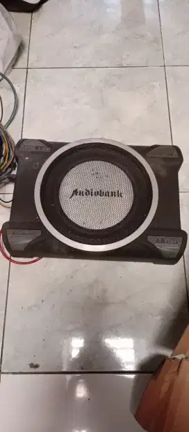 Subwoofer Kolong Audiobank