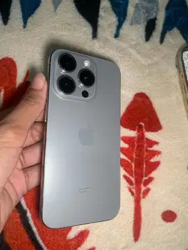 Iphone 15 pro grey