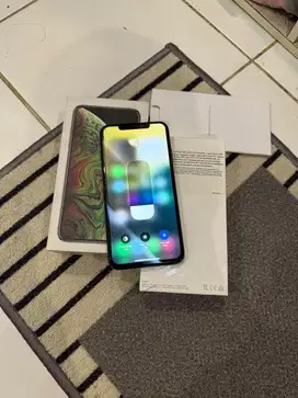 Dijual Iphone Xsmax 256GB Grey Lengkap Resmi Ibox Ada minus