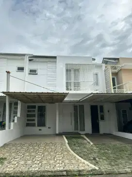 Rumah di jual siap huni 2 lantai di citra grand