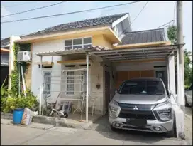 Rumah dijual cepat semi furnished dalam cluster di Serua, Ciputat