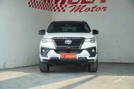 Toyota Fortuner VRZ TRD AT 2020 Putih
